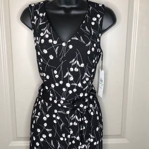 (NWT) #CalvinKlein Floral-Print Jumpsuit 🖤